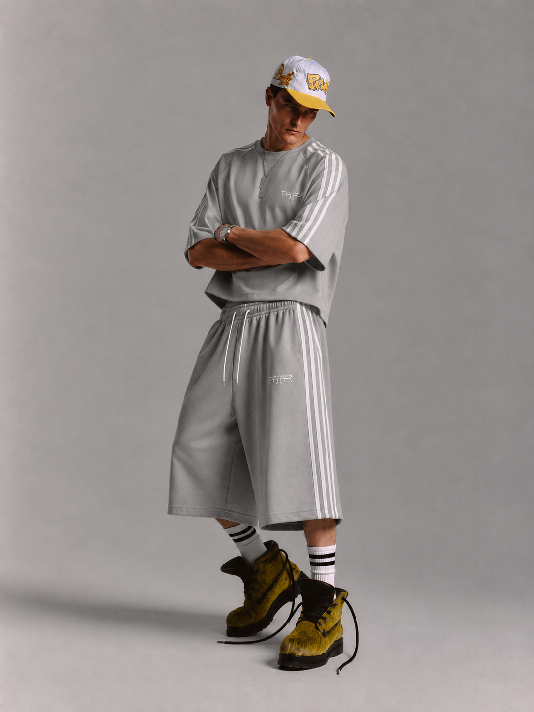 GREY TRACKSUIT JOGGER
